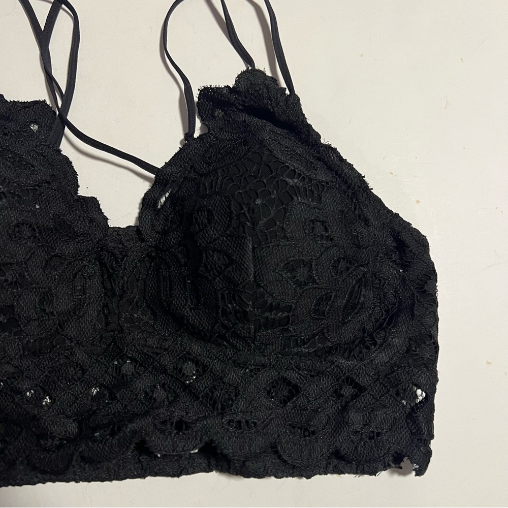 Wishlist Lace Padded Bralette - Picture 2 of 7